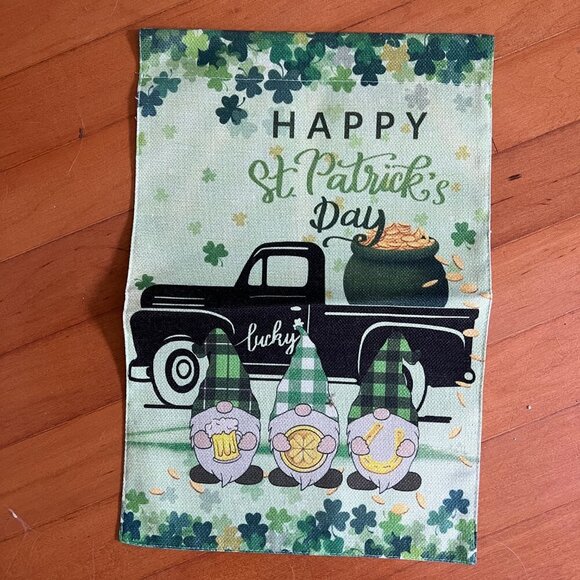 Lot of 4 Lawn‎ Flags Garden Christmas Winter St Patricks Day Love Birds Gnomes - Picture 4 of 10